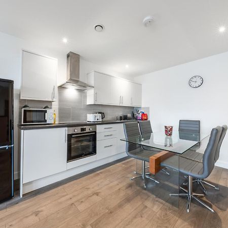 London Edgware Station Apartment Екстериор снимка