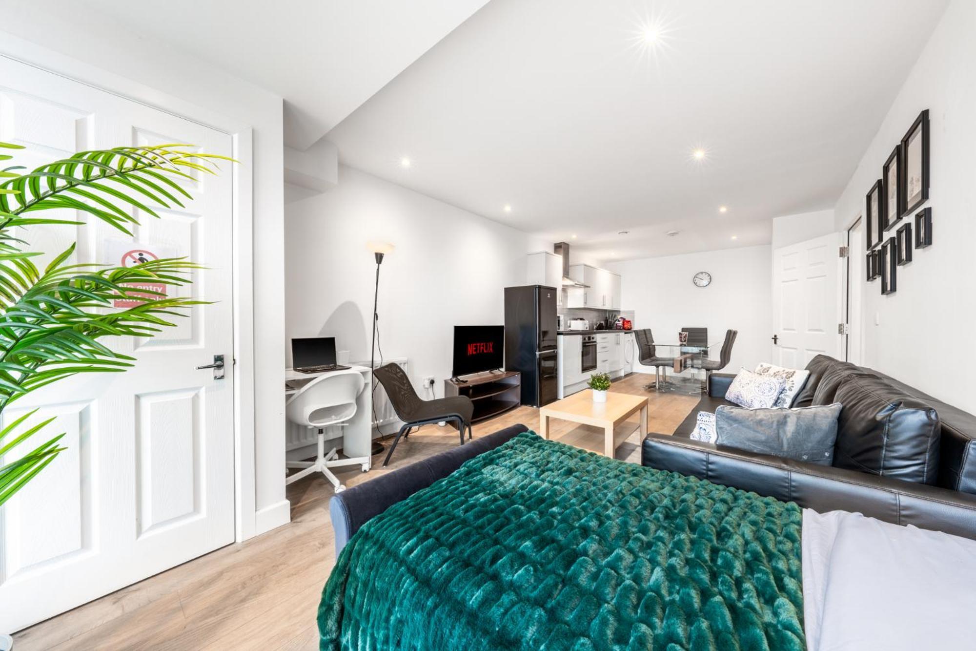 London Edgware Station Apartment Екстериор снимка